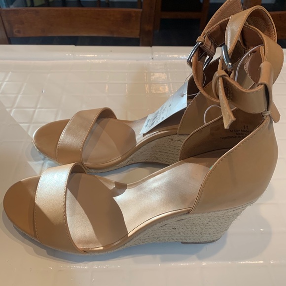 Tan Wedges- Brand New- Size 11 - Picture 1 of 4